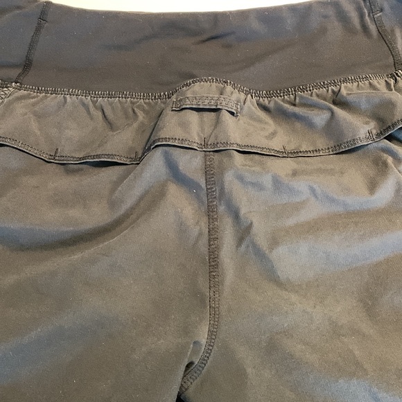 Lululemon short - Picture 6 of 6